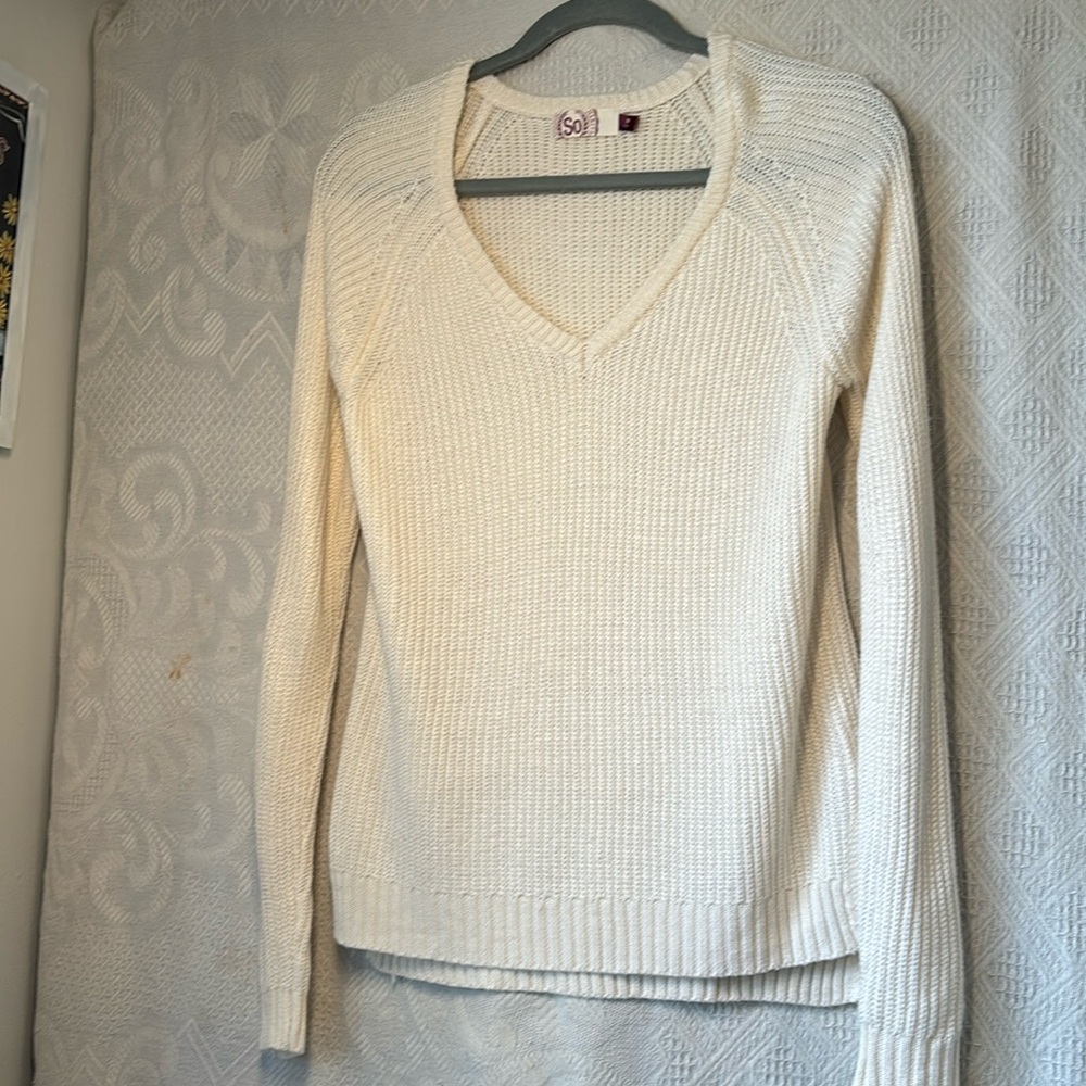 So knit pullover sweater